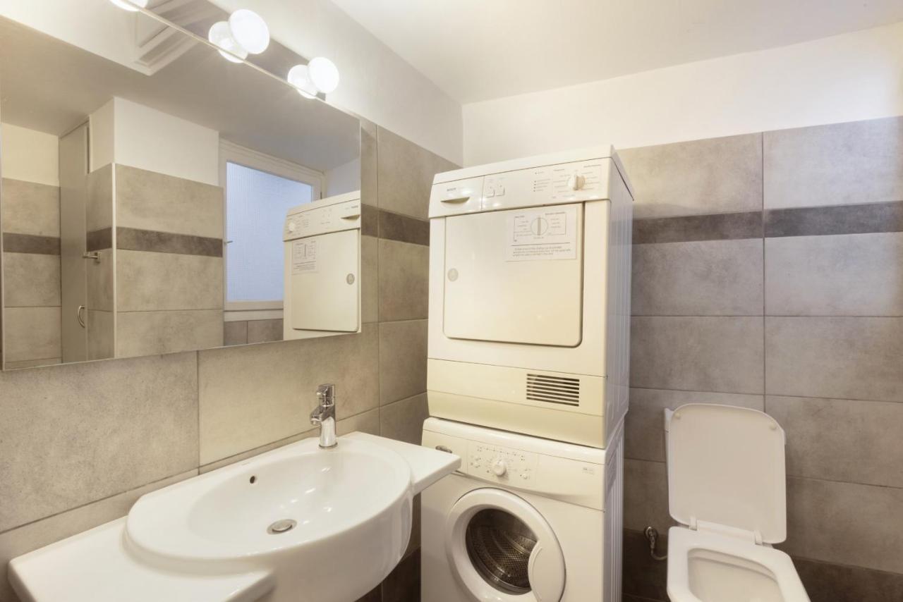 Prime Location 2 Bedroom Apt Next To The Acropolis Athens Ngoại thất bức ảnh